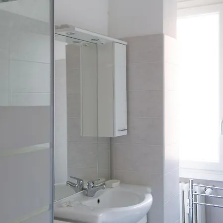 Lägenhet Altido 1bed Cosy Flat In Calvairate *